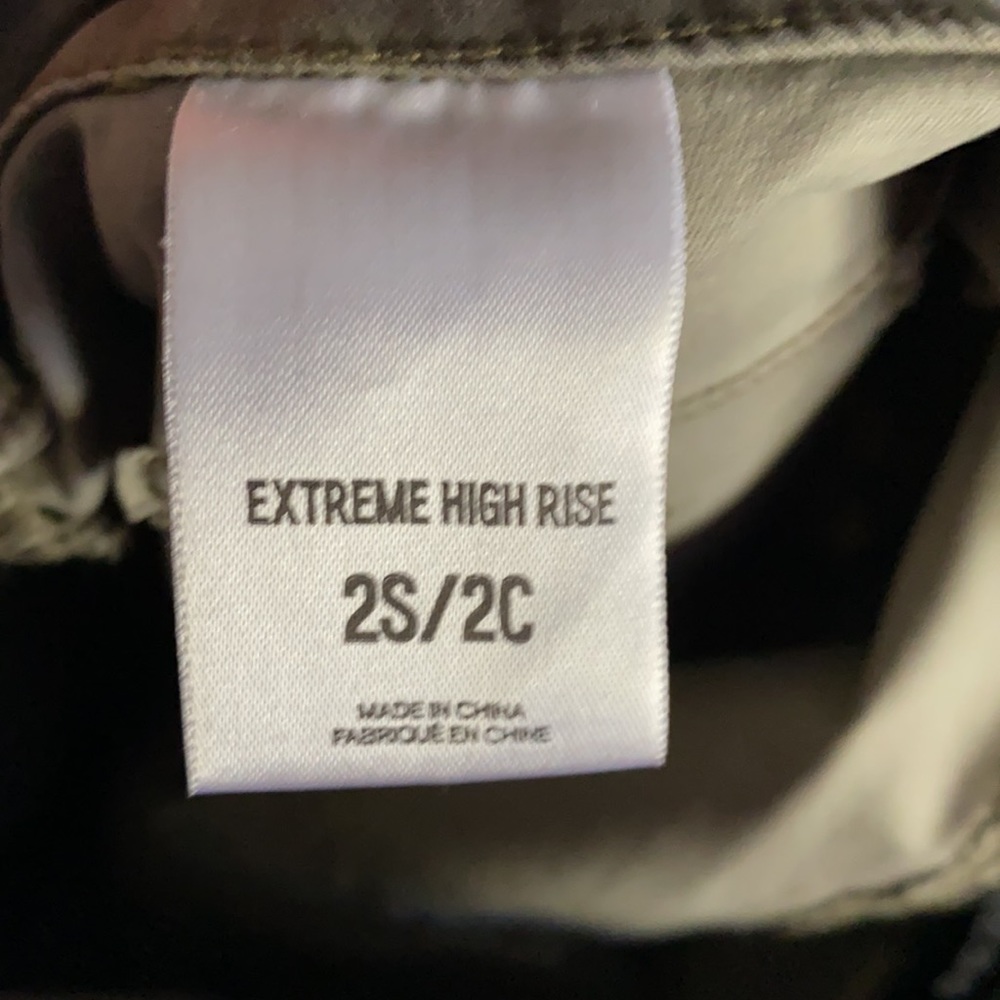 Express -hi rise Camouflage pants - Picture 5 of 6